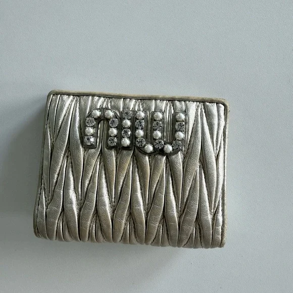 Miu Miu Metallic Quilted Pearl-Logo Wallet -Gold - Picture 1 of 3